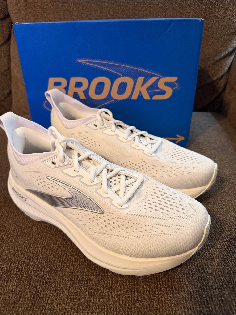 Brooks Glycerin 23 (NWT)